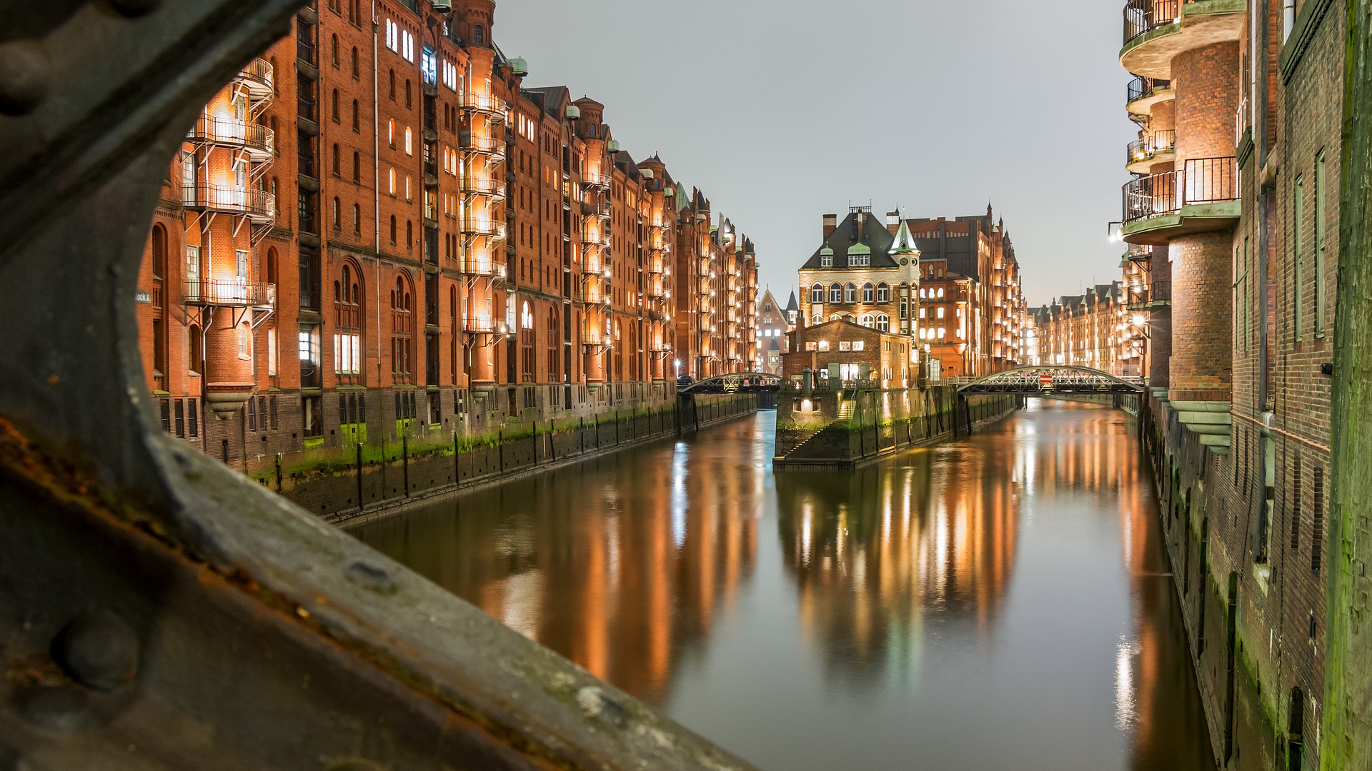 wasserschloss-2986998_1920